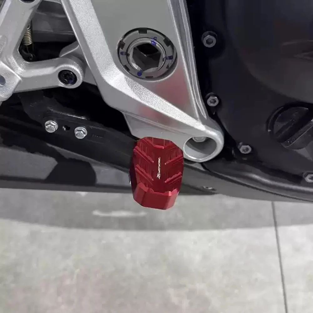 For ZONTES 703RR modification: enlarged brake pedal, widened and enlarged side stand, and floor mats (ZT703RR accessories).