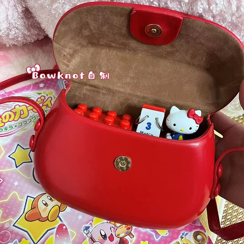 Hello Kitty czerwone torebki Crossbody Sanrio torby Crossbody dla kobiet Anime wszechstronna torba na telefon komórkowy prezent proste torby na ramię