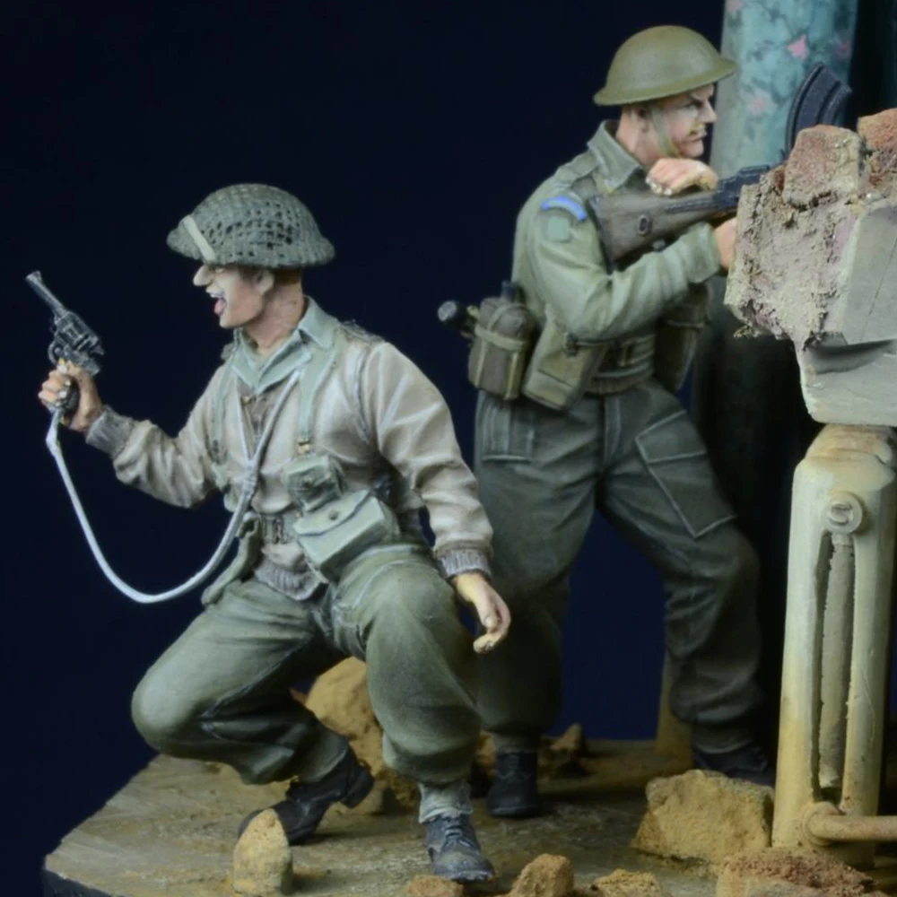 1/35 Resin Model Figure Kits GK , Two People，No Scene，Military Theme，Unassembled And Unpainted,302RQC