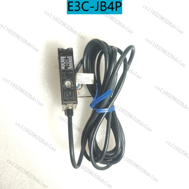 new Sensor E3C-JB4P 12-24VDC