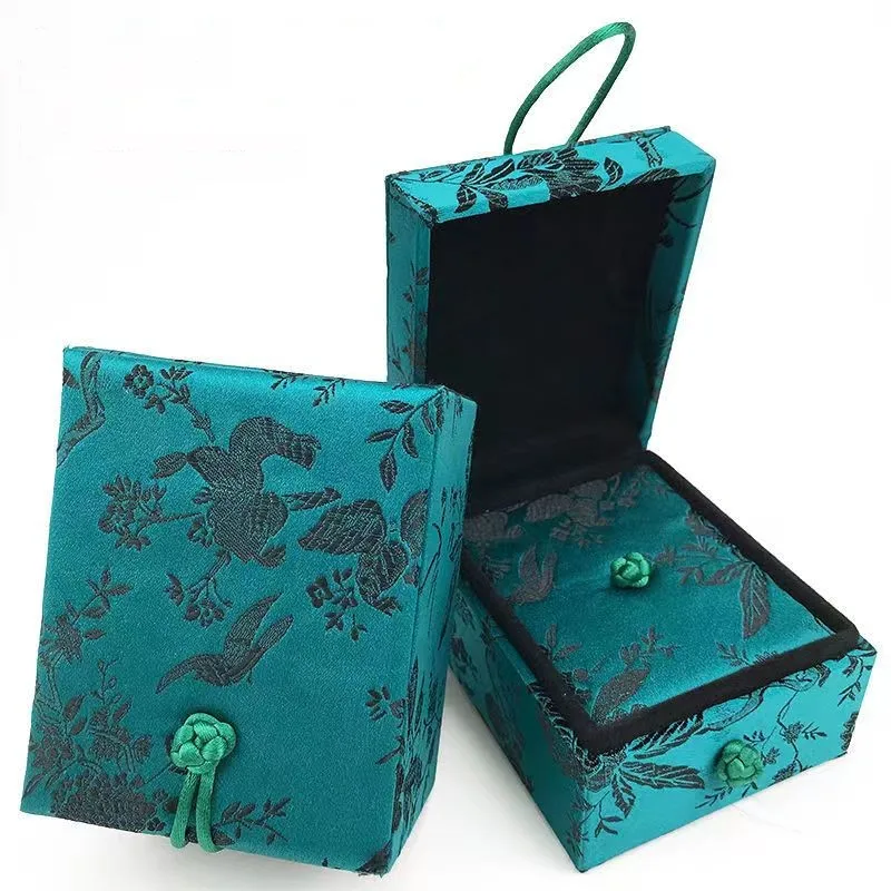 

New Chinese Knot Silk Brocade Pendant Necklace Box High End Vintage Jewelry Gift Packaging Boxes Luxury Embroidery Display Cases