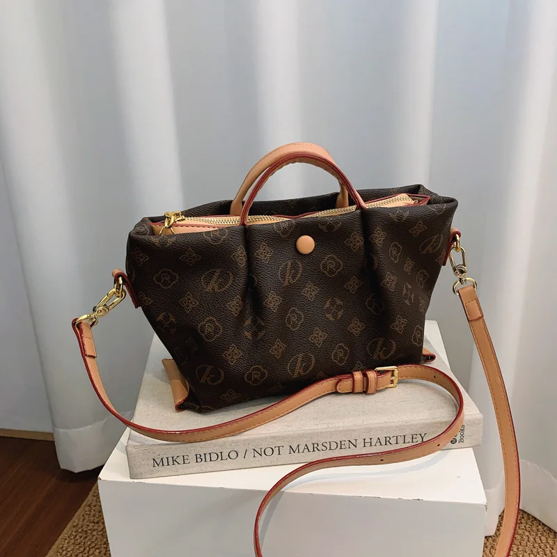 Ladies' Light Luxury Handbag Soft Leather Fashionable Retro Shoulder Bag for Women Large Capacity Trendy Print Commuter Tote Bag