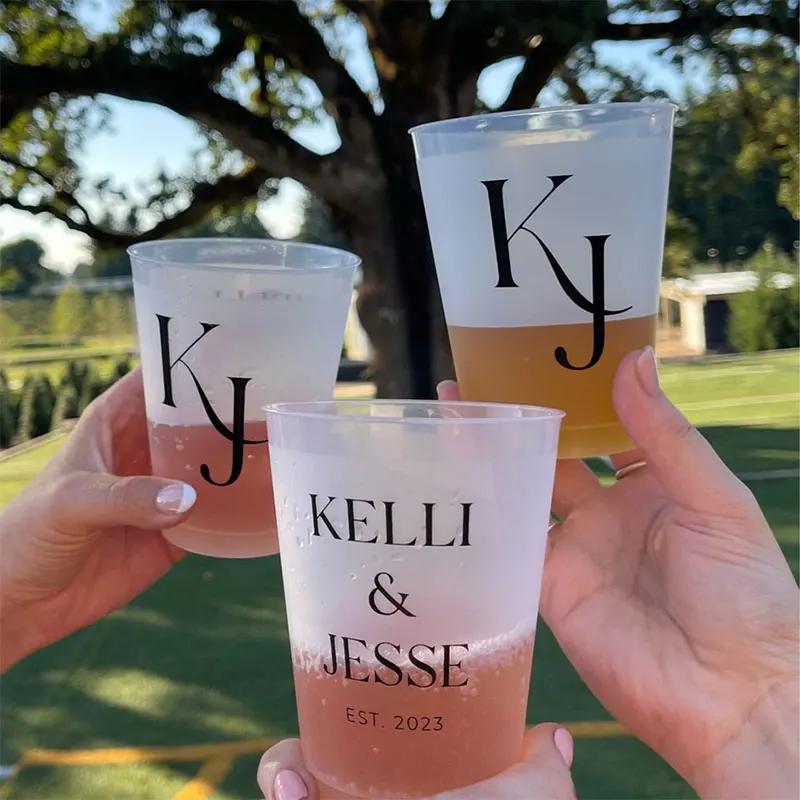 

10/50pcs Custom Wedding Frosted Cups 12oz or 16oz Frosted Unbreakable Plastic Cups Engagement Party Reception Favors Decor