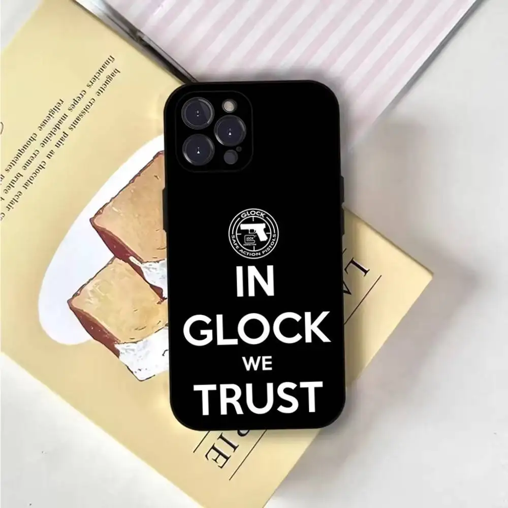 حافظة هاتف بشعار Glock Handgun لهاتف iPhone 17,16,15,14,13,12,Pro,Max,Plus,E,SE4,Air,Mini Black Soft Cover
