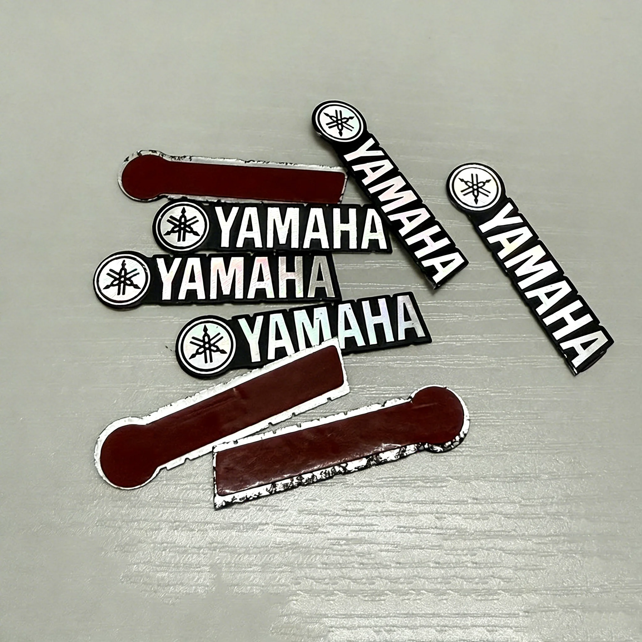 

3D Stereoscopic Car Logo Stickers Suitable for Yamaha Logos Epoxy Resin Tuning Forks for Yamaha MT09 R1 R3 R6 Fuel Tank Stickers