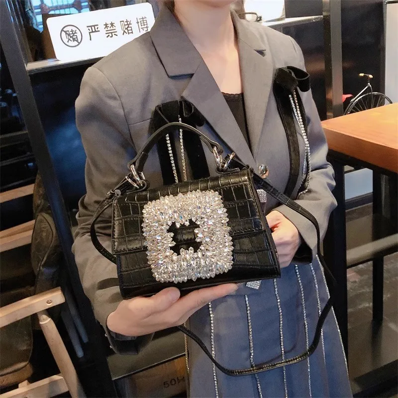Striped Pattern Women Handbag Glitter Rhinestone Diamond Evening Bag Luxury Fashion Clutch Purse For Wedding Party Messenger Bag
