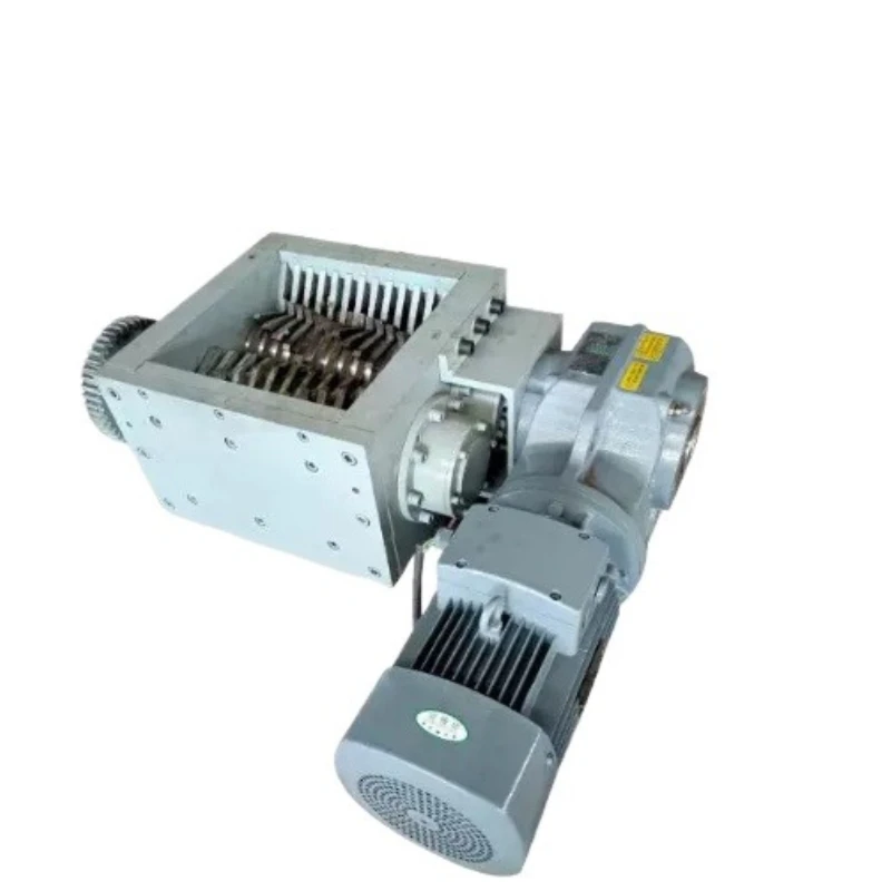 Small shredder chassis scrap metal wood domestic waste plastic shredder box fabric old clothes