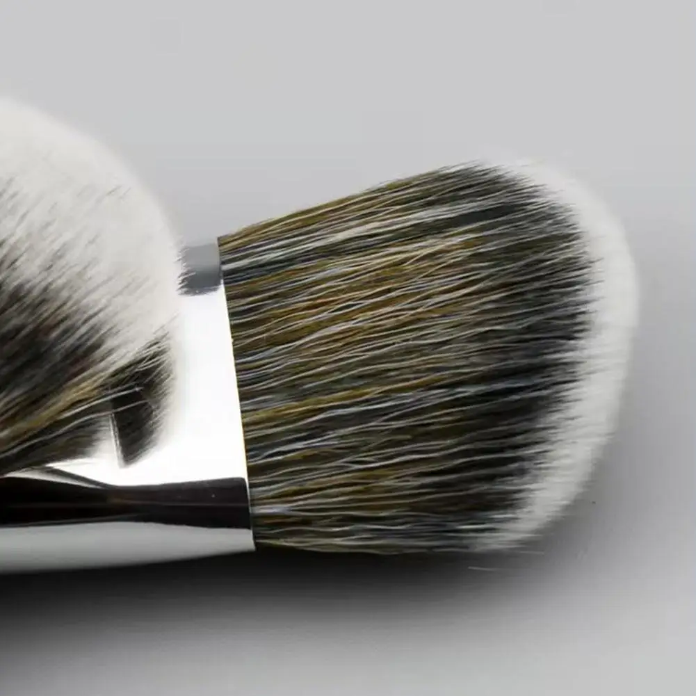 فرشاة كريم أساس بزاوية مشطوفة رقم 47 من Sephora، فرشاة مكياج كريم أساس سائل منحدر احترافي BB