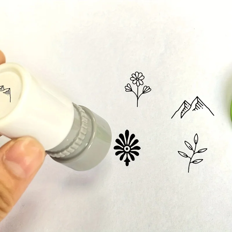 Unique circular seal with creative floral design, featuring leaves, flowers, and peaks. Very suitable for diaries and gift cards