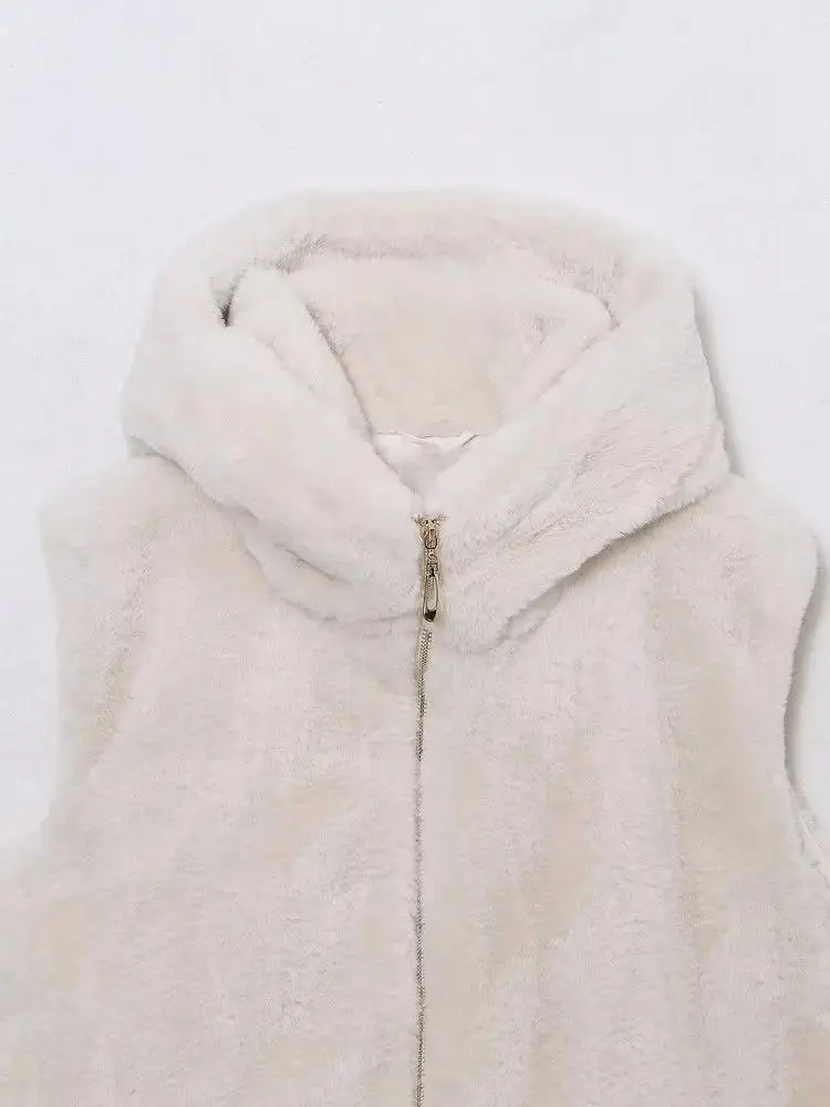 Women's Faux Fur Hooded Zipper Vest in Beige - Warm and Stylish for Every Occasion