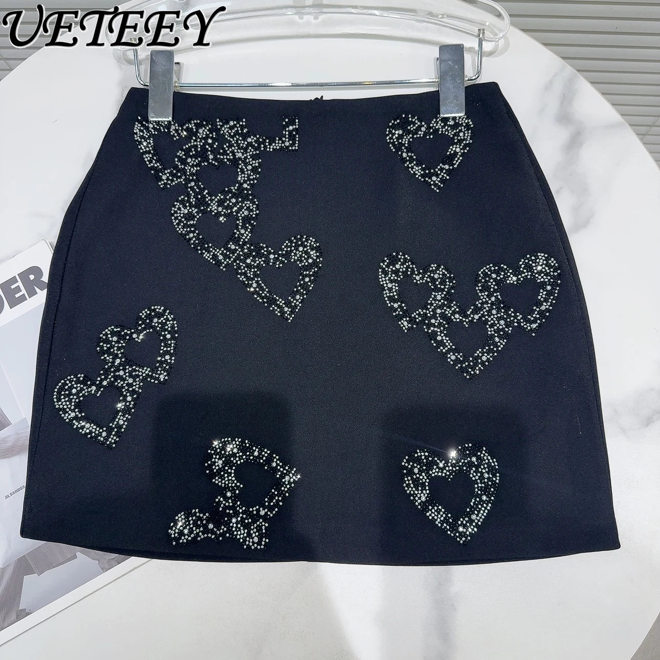 

2024 Summer New Sexy Socialite Heart Shape Rhinestone Cotton Blend Mini Skirt High Waist Black Hip-Wrapped Skirt Women Faldas