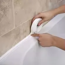 بولي كلوريد الفينيل شريط عزل الشريط الحمام حمام المرحاض السد الشريط الذاتي لاصق مقاوم للماء العفن برهان أشرطة ل بالوعة المطبخ جدار الزاوية