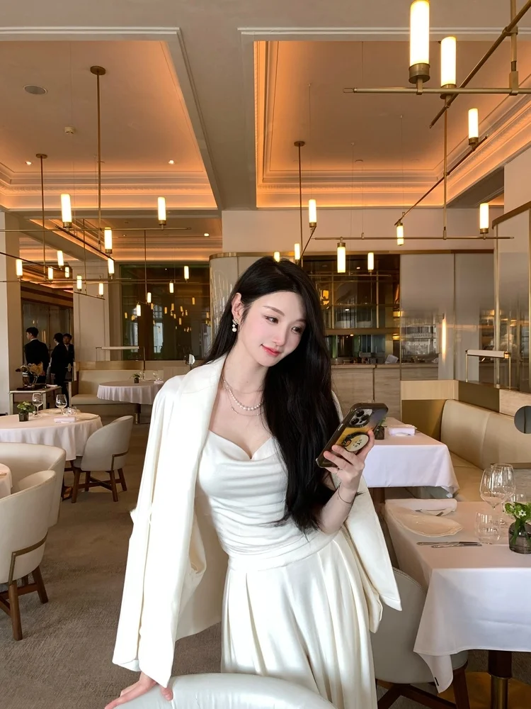 

Wcouture Новое женское модное пальто средней длины из мягкой эластичной ткани с эффектом золотистой кожи, тонкое, стандартного кроя