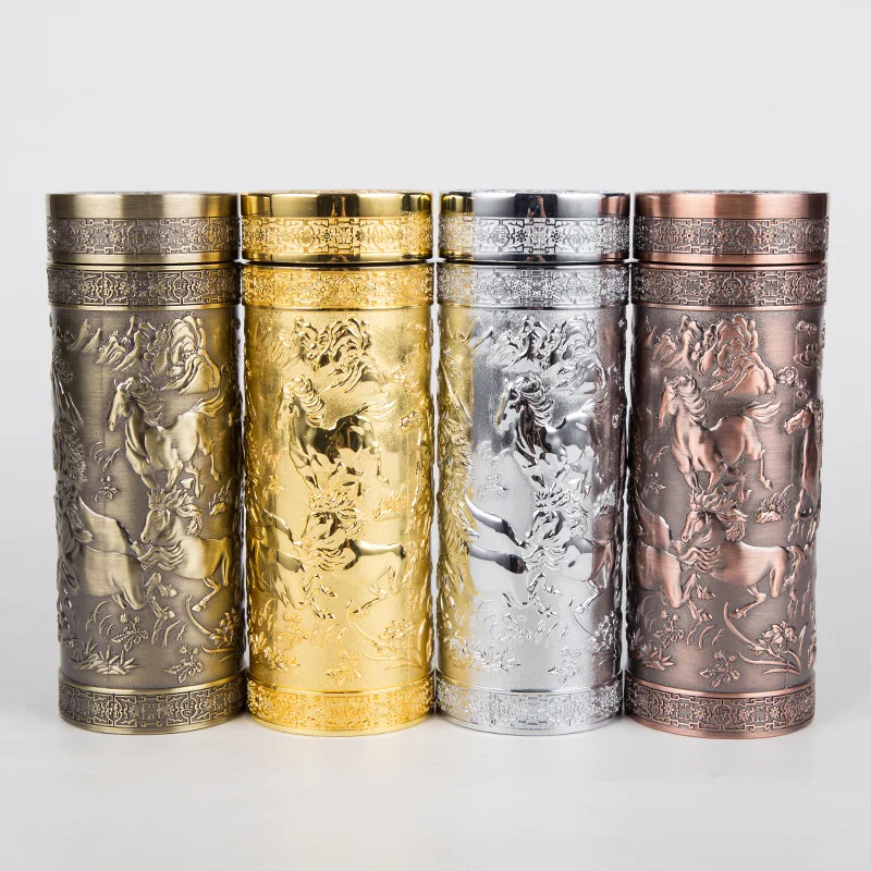 

Креативная тенденция приходят к фруцу с серебряными чашками, модными чашками-термосами, деловыми подарочными чашками и тиснеными ремесленными чашками,