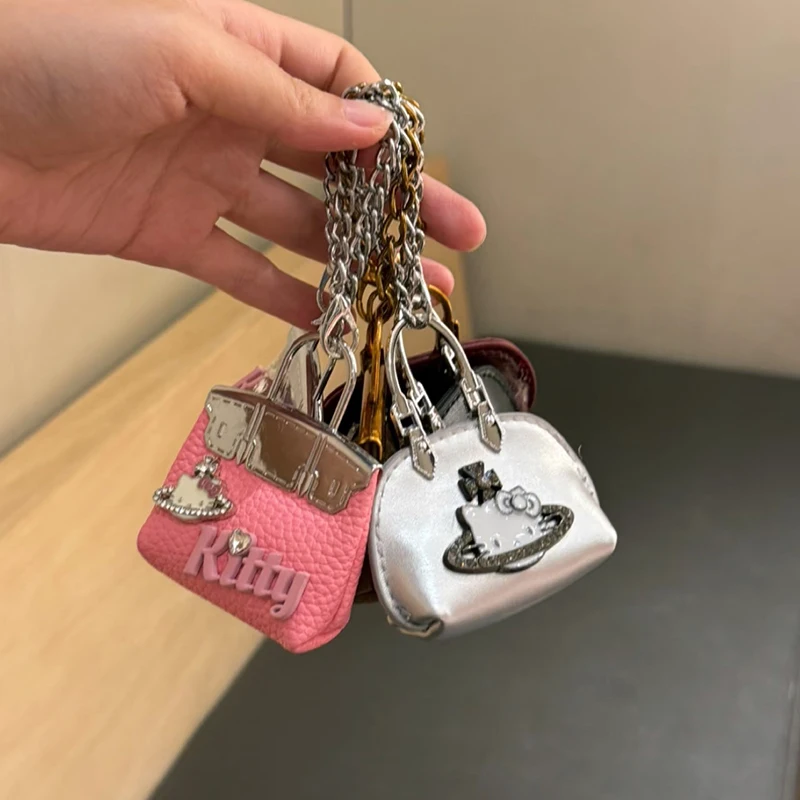 Kawaii Mini HelloKitty المفاتيح سلسلة معدنية الديكور حقيبة صغيرة قلادة فتاة القلب حلقة رئيسية Diy بها بنفسك اكسسوارات لفتاة النساء هدية