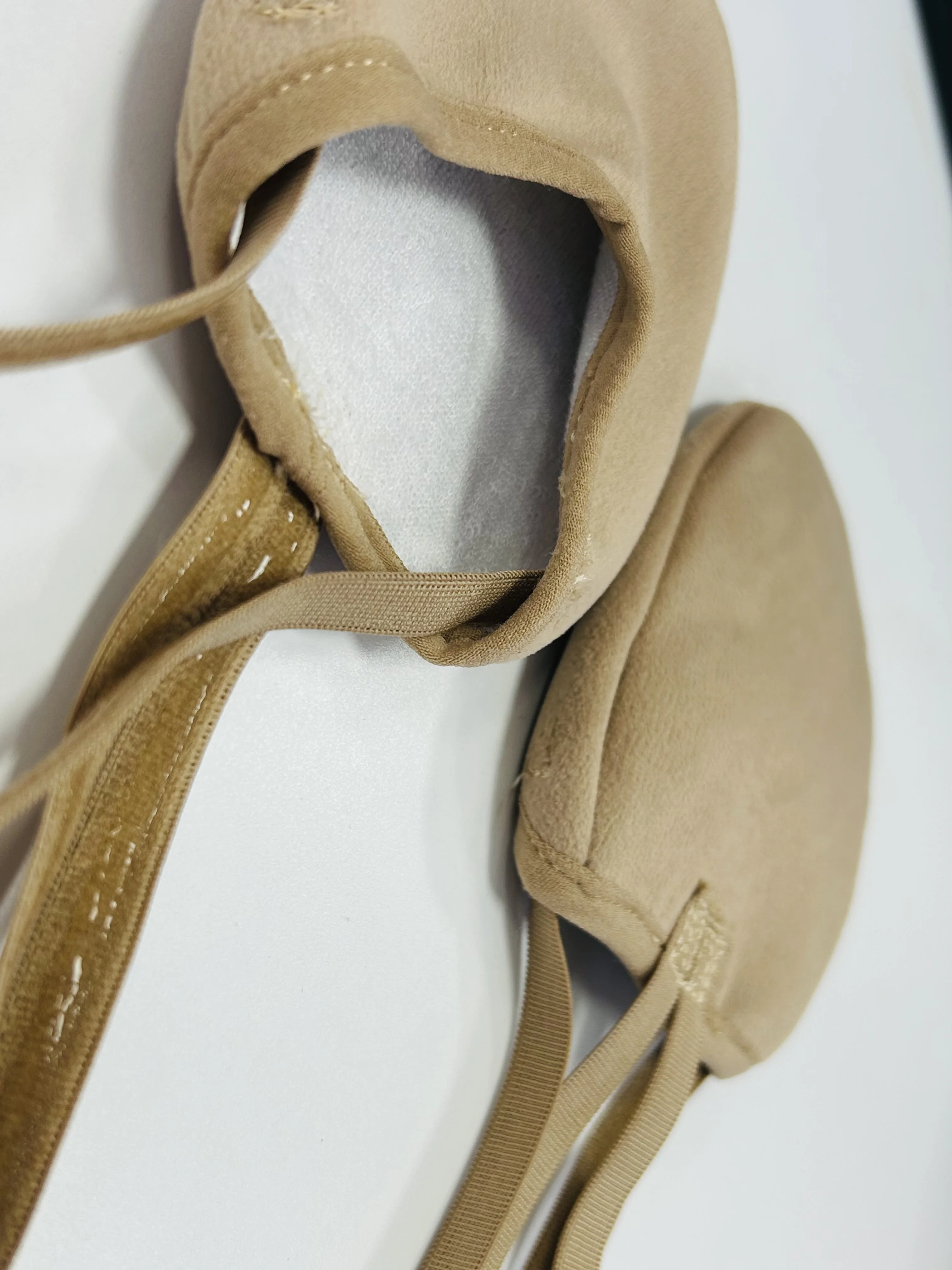 Thumbnail 4 - #62 Best Shoe Covers to Buy In 2026