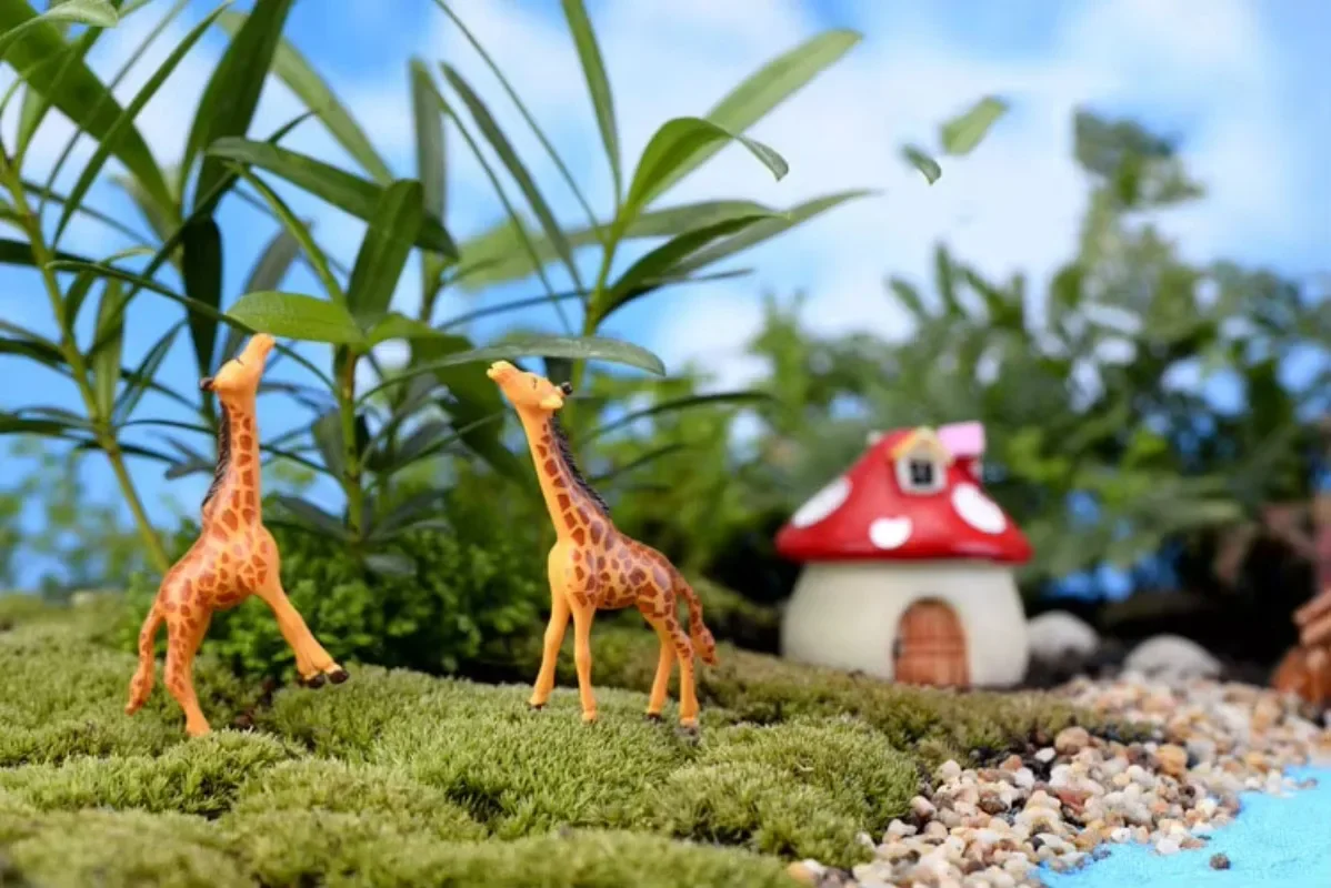 2PCS Home Micro Landscape Decorations DIY Doll House Deer Giraffe Crafts Fairy Garden Miniatures Terrariums Succulents