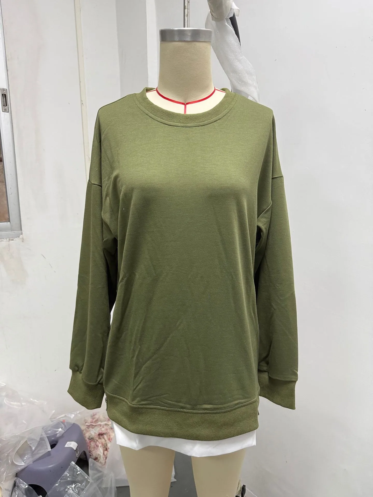 Style Pullover Hoodie Regular Fit Commute Style with Round Neck Asymmetrical No Hood Standard Length Single Women Sweatshirt
