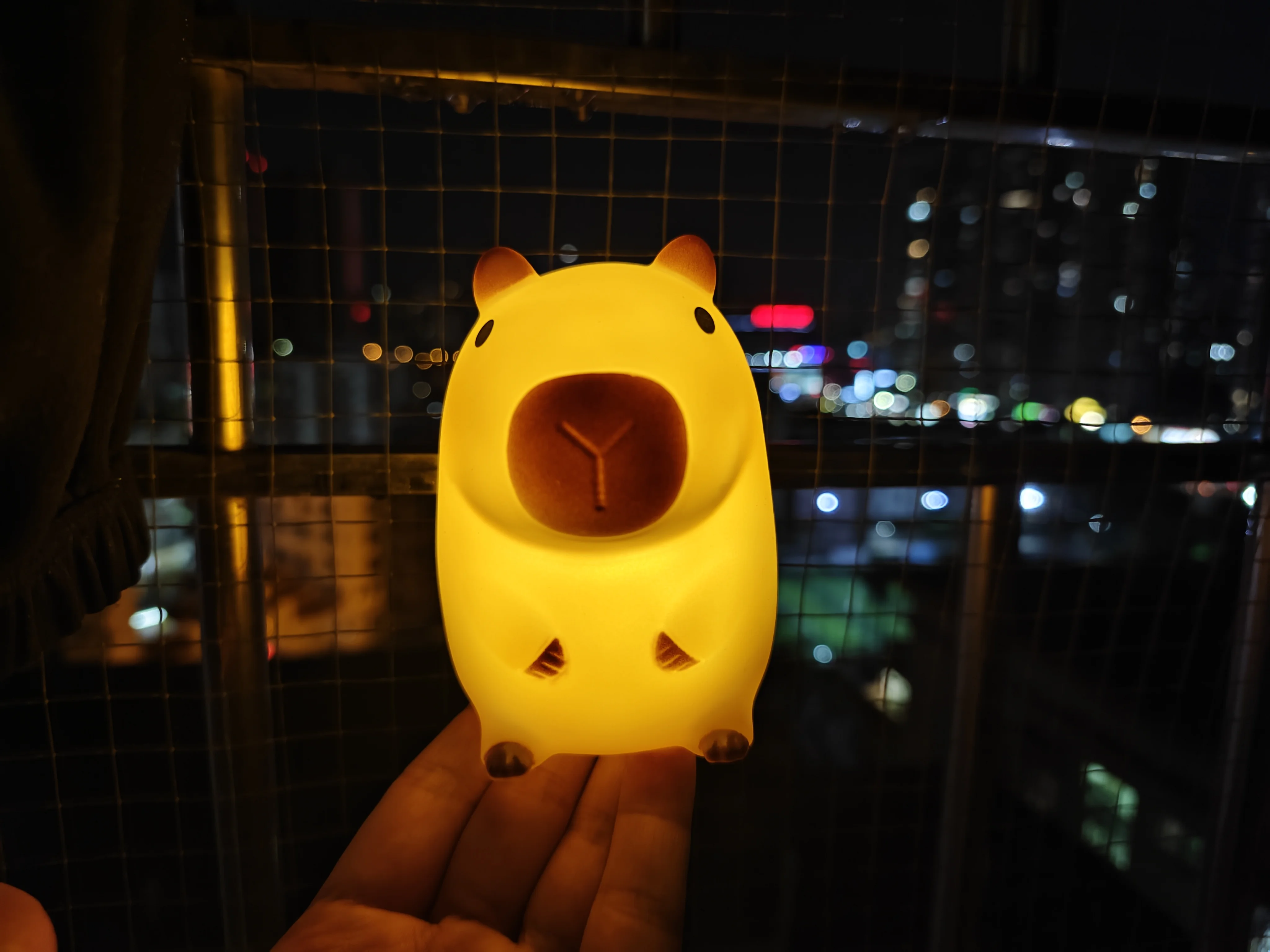 لطيف الحيوانات الأليفة كابيبارا ضوء الليل لطيف الكرتون سيليكون الإبداعية السرير النوم مصباح الليل لديكور غرفة الأطفال هدية عيد ميلاد