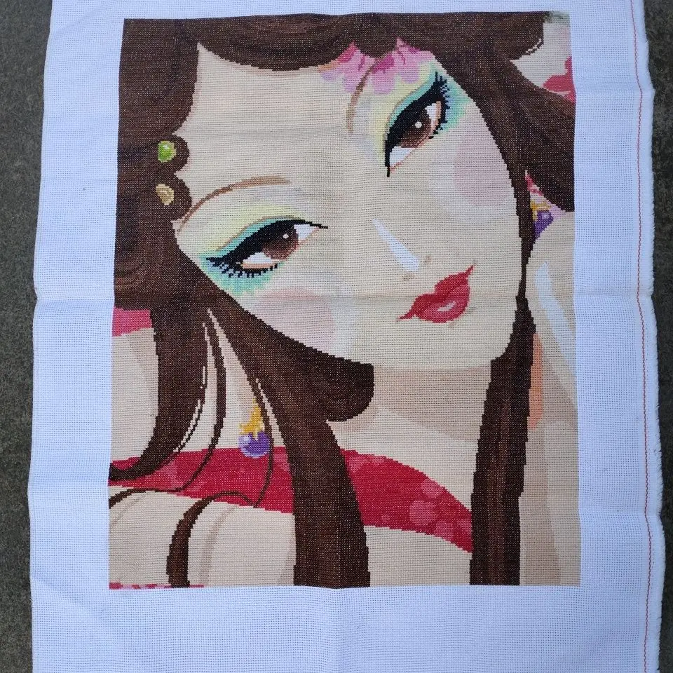 Handmade cross stitch finished product with beautiful figure and beautiful singing full of embroidery in Chinese style, living