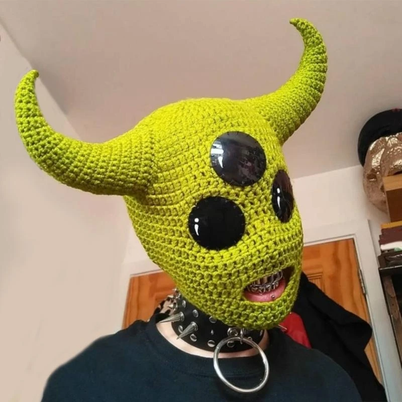652F Wacky Balaclava Hat for Adult Autumn Winter Knitted Hat Halloween Party Photography Props Terrifying Horn Knitted Cap