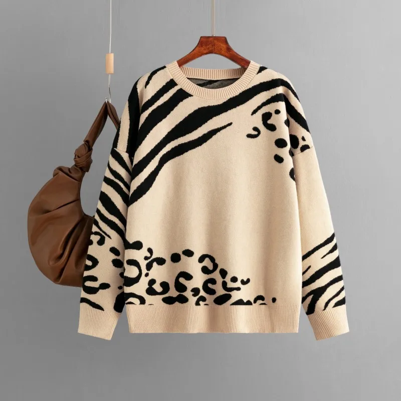 

2025 European American Fashion 's Autumn and Winter Leopard Print Long Sleeve Women's Knitted Sweater