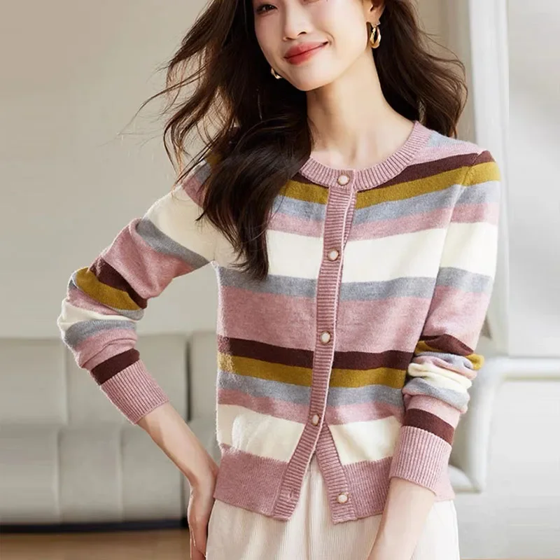 

Women's Fashion Contrast Striped Wool Knitted Cardigan Spring Vintage Slim Soft O-neck Sweaters