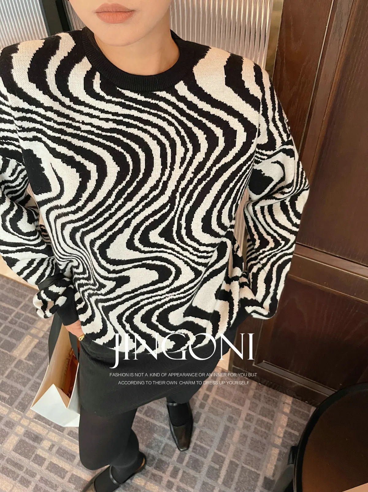 Leopard Pullover Sweater Cropped Woman Clothing 2024 Winter Fall Y2k Tops Knitwear Long Sleeve Korean Fashion Style Luxury New