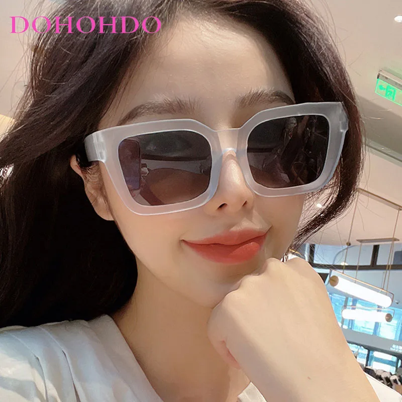 

DOHOHDO Fashion Square Sunglasses Women Men Retro Large Frame Sun Glasses New Luxury Brand Jelly Color UV400 Eyewear Shades