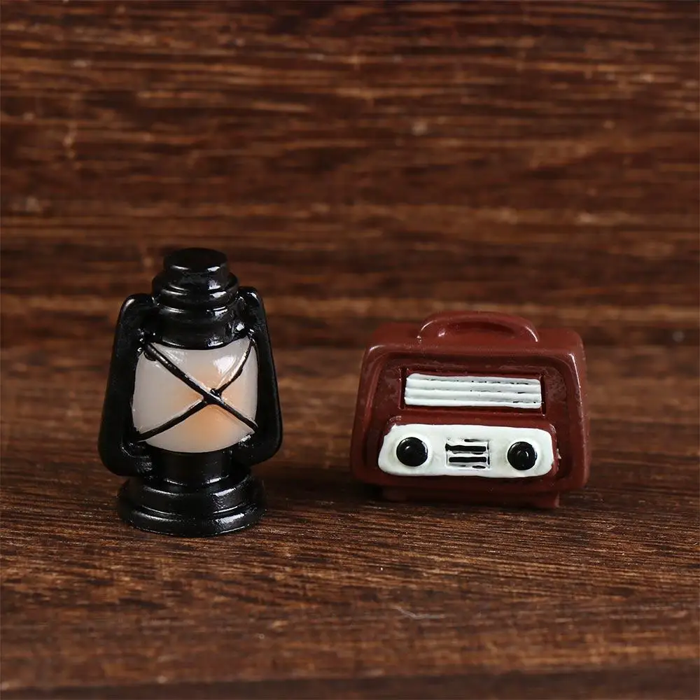 Decorazione domestica Figurina nostalgica retrò Mini case delle bambole Figura fotocamera Miniature Modello Resina creativa