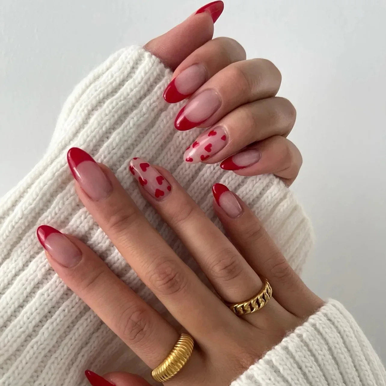 24szt French Leopard Print Press on Nails Migdałowe sztuczne paznokcie z klejem Śliczne wiśniowe sztuczne paznokcie Walentynki Pełna osłona końcówki paznokci