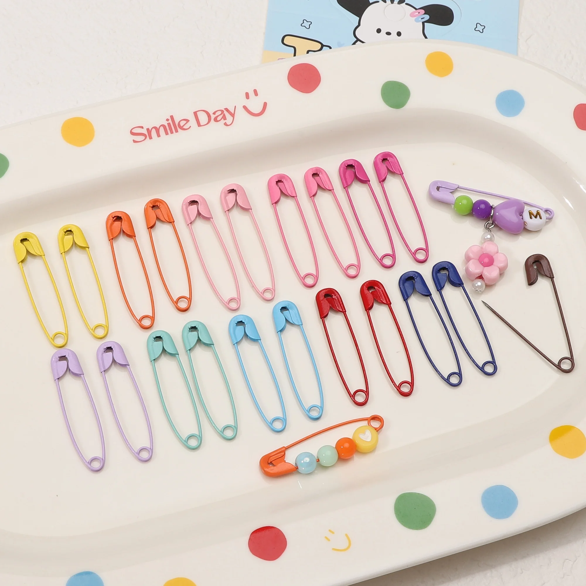 

20pcs 7/8mm Iron Color-Coated Safety Pins Small Brooch Sewing Tools for Clothes Tag Fastening Apparel Accessories