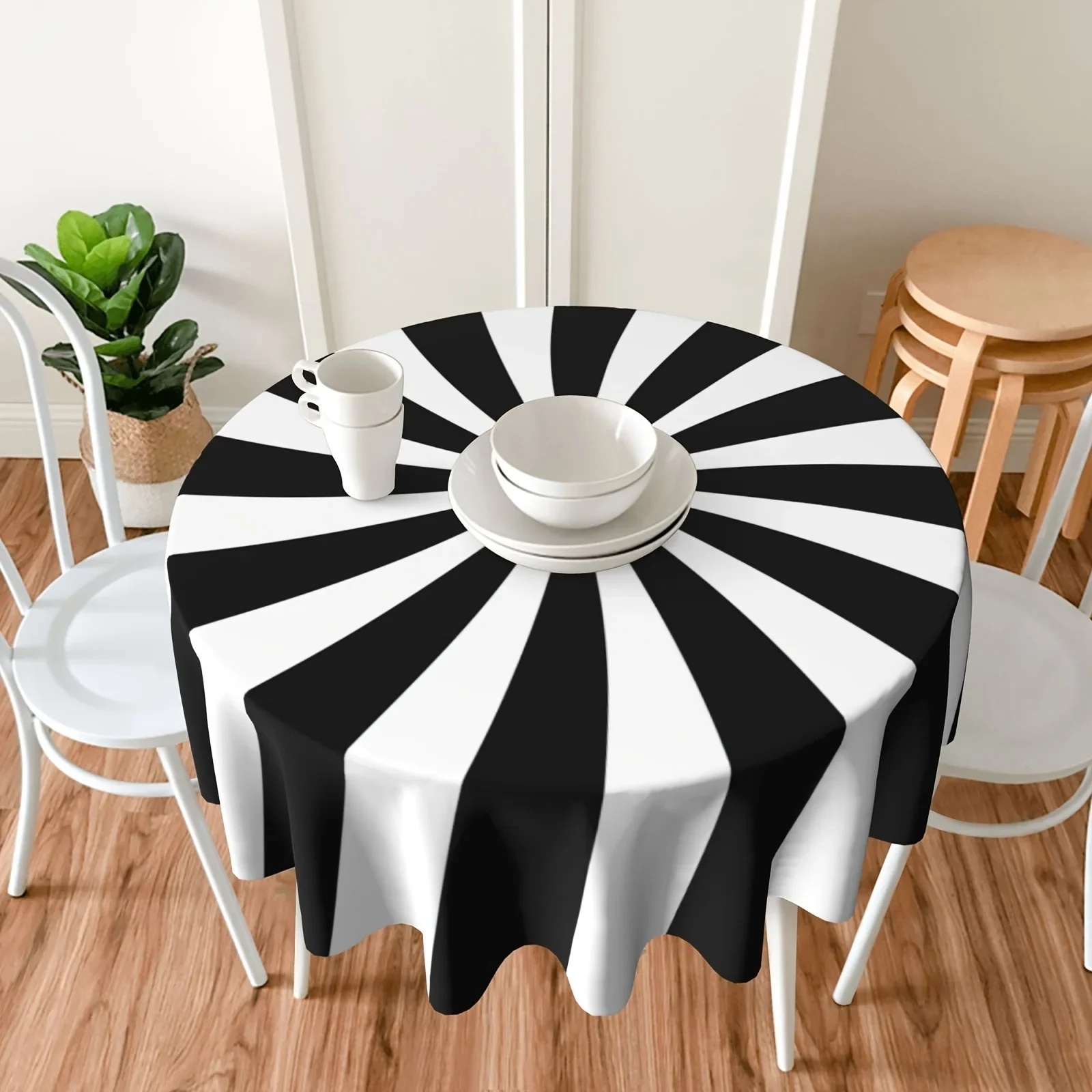 Modern single black and white round tablecloth, perfect for family kitchens and dining rooms.xzj