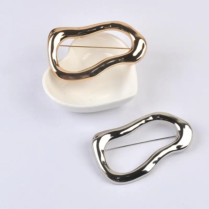 Broches de acero inoxidable con diseño de círculo grande, estilo años 80, para mujeres y hombres, 2 colores, geométricos, combinables con todo, regalos.