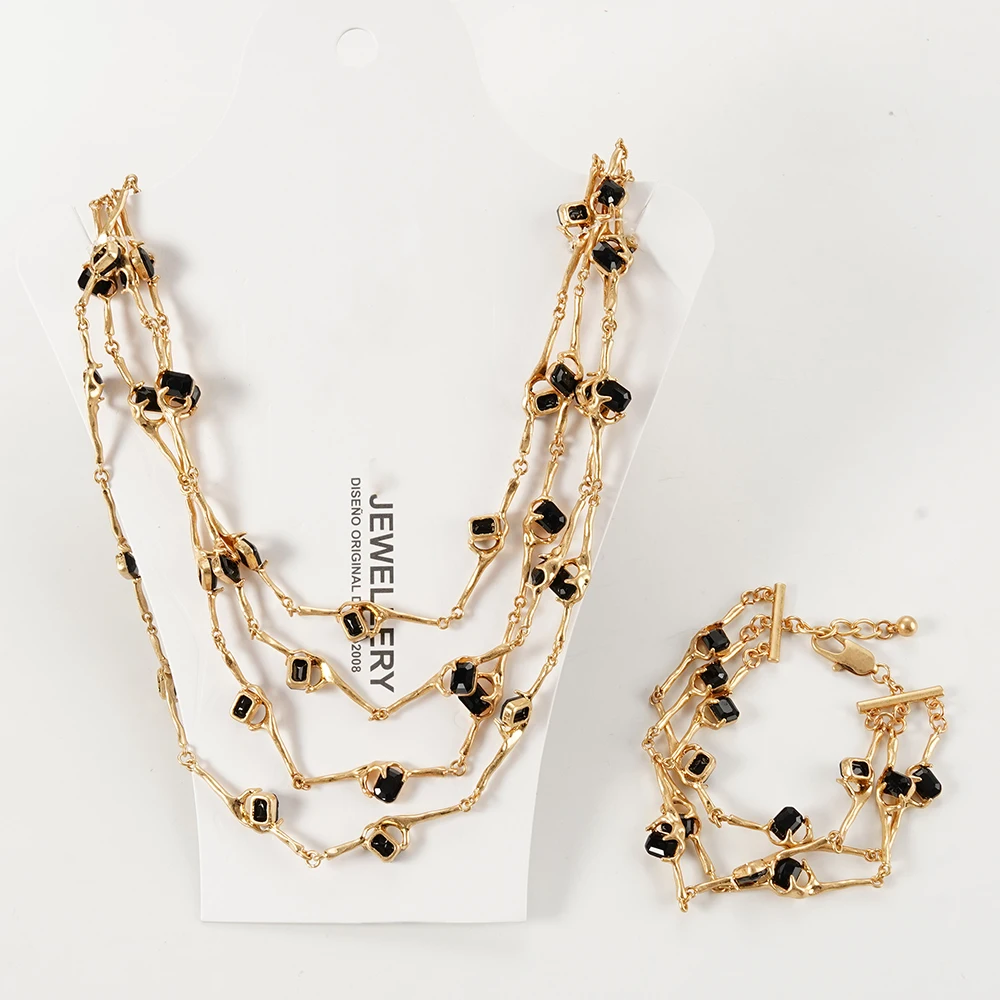 유럽과 미국의 다층 지르코니아 쇄골과 팔찌 세트 여성을위한 새로운 럭셔리 목걸이 고급스러운 액세서리