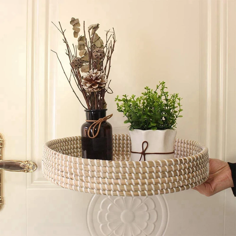 Natural Seagrass Woven Basket Round Serving Tray With Handles Coffee Table Tray Hand Woven Storage Basket For Fruit, Tea