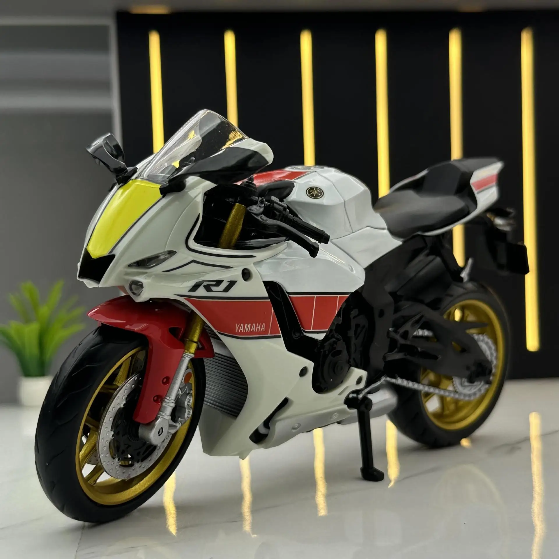 

1:12 YAMAHA YZF-R1M Alloy Diecast Sport Motorcycle Model Workable Shork-Absorber Toy For Children Gifts Toy Collection M29