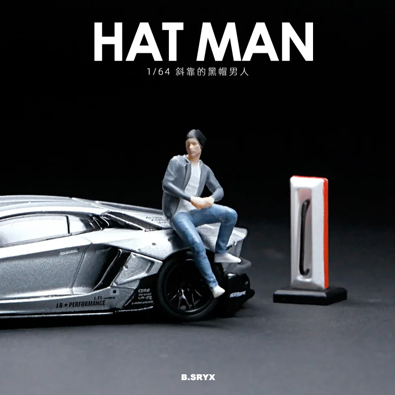 

2025 New 1: 64 Leaning Boy Charging Pile Resin Doll Small Hand Model 3D DLY Scene Paired with Holiday Gifts