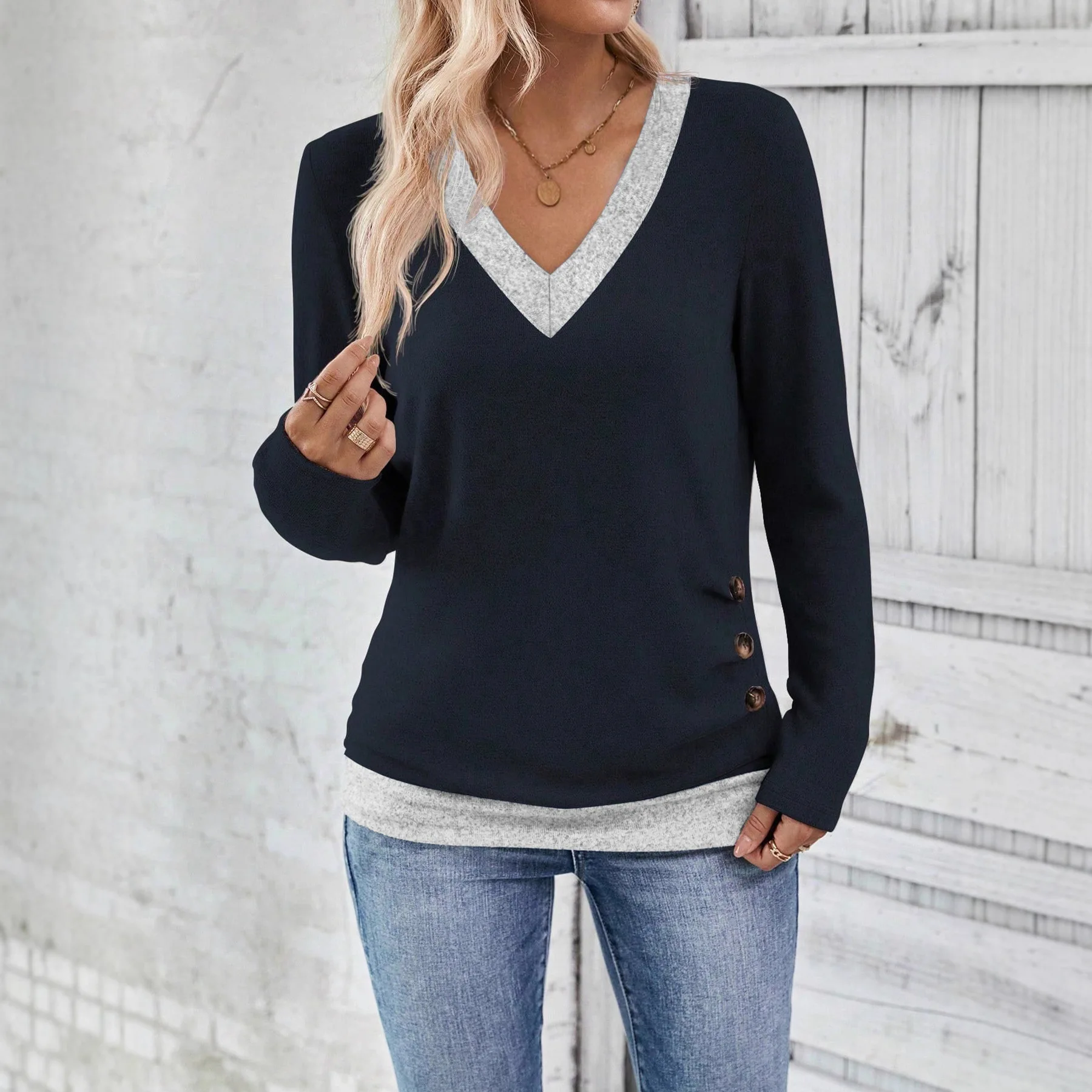 

2025 Spring and Autumn New Women's Three-Button Color Block V-Neck Long Sleeve, Casual Comfortable Travel Vacation