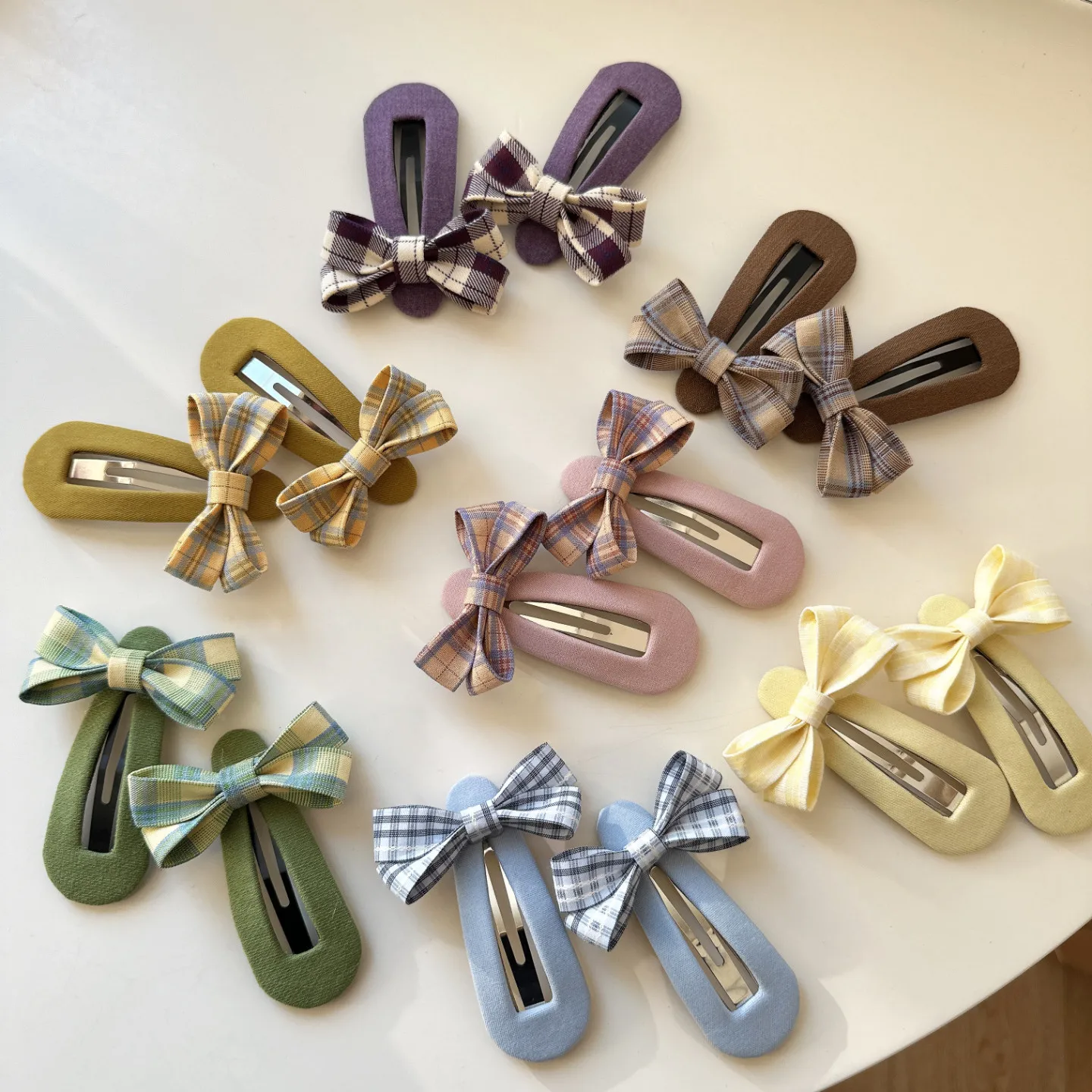 Elegant Plaid Bow Resin Hair Clip Large Teardrop BB Style for Side Bangs and Flyaway Fixer Premium Lightweight Portable