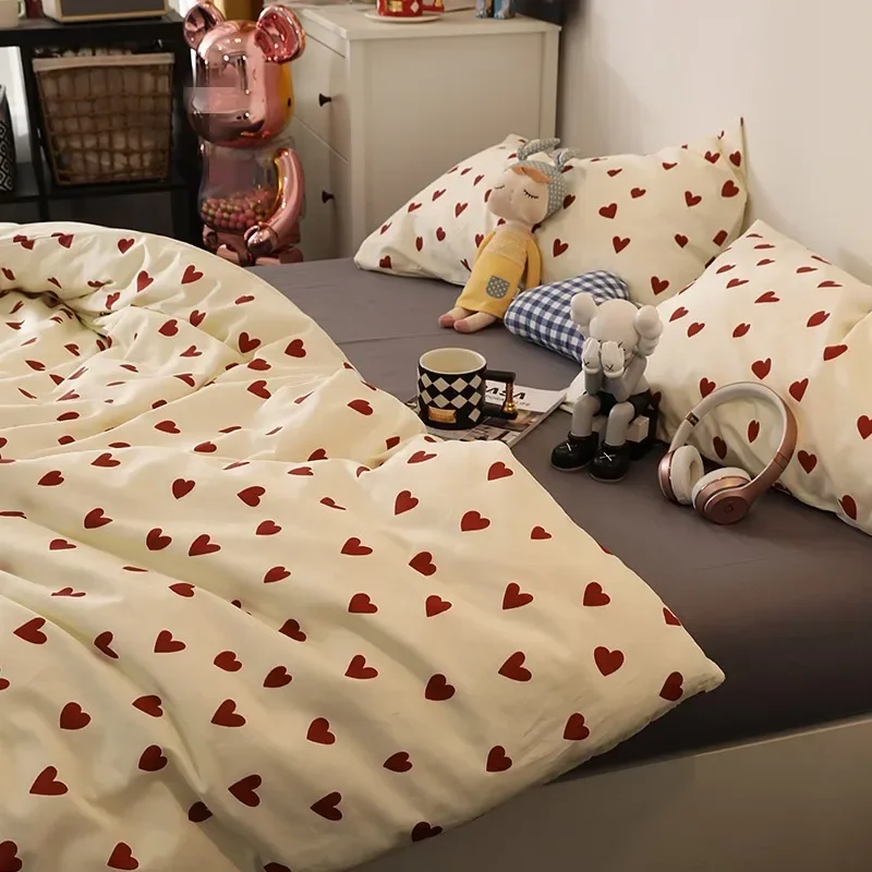 Fashion Ins Set copripiumino federa lenzuolo piatto senza riempitivo crema cuore rosso ragazze ragazzi Twin Queen Size biancheria da letto decorazioni per la casa