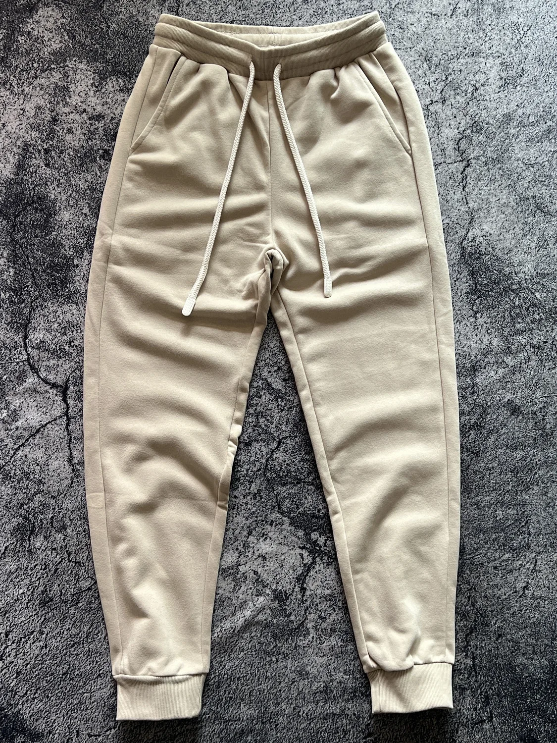 

Spring Men's Thin Loose Straight Leg Drawstring Elastic Waist Sweatpants Casual Sports Long Trousers Trendy