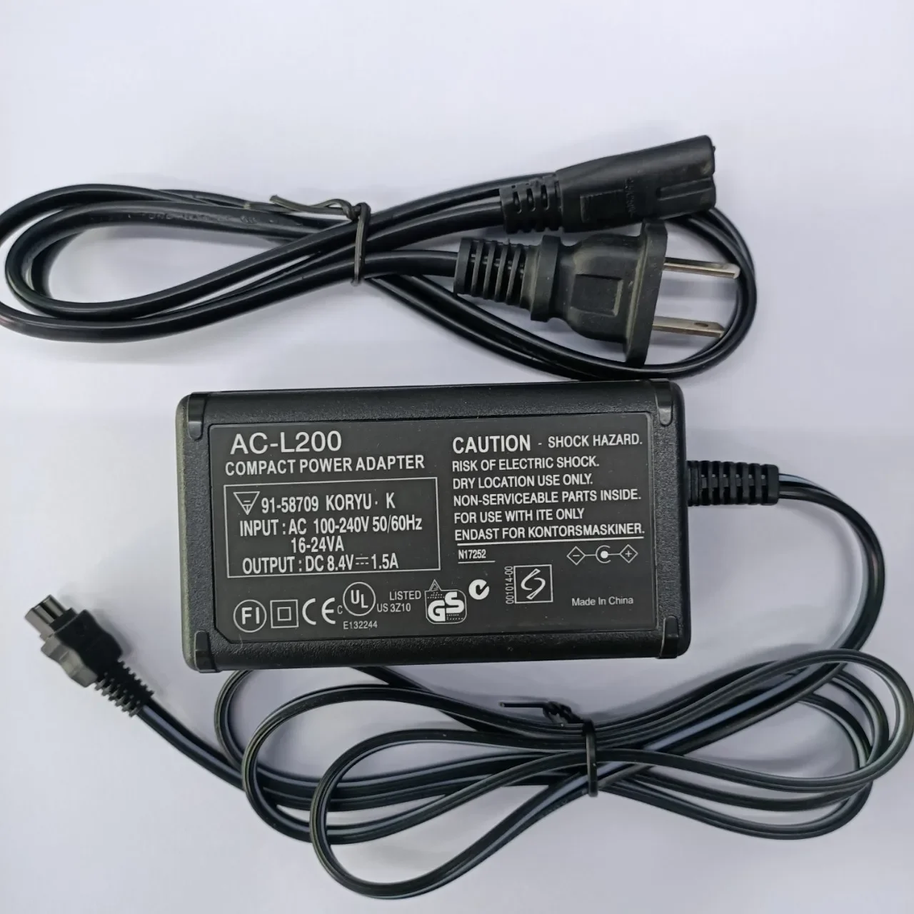 Sony Handycam için AC-L200 AC Güç Adaptörü Şarj Cihazı DCR-SX60