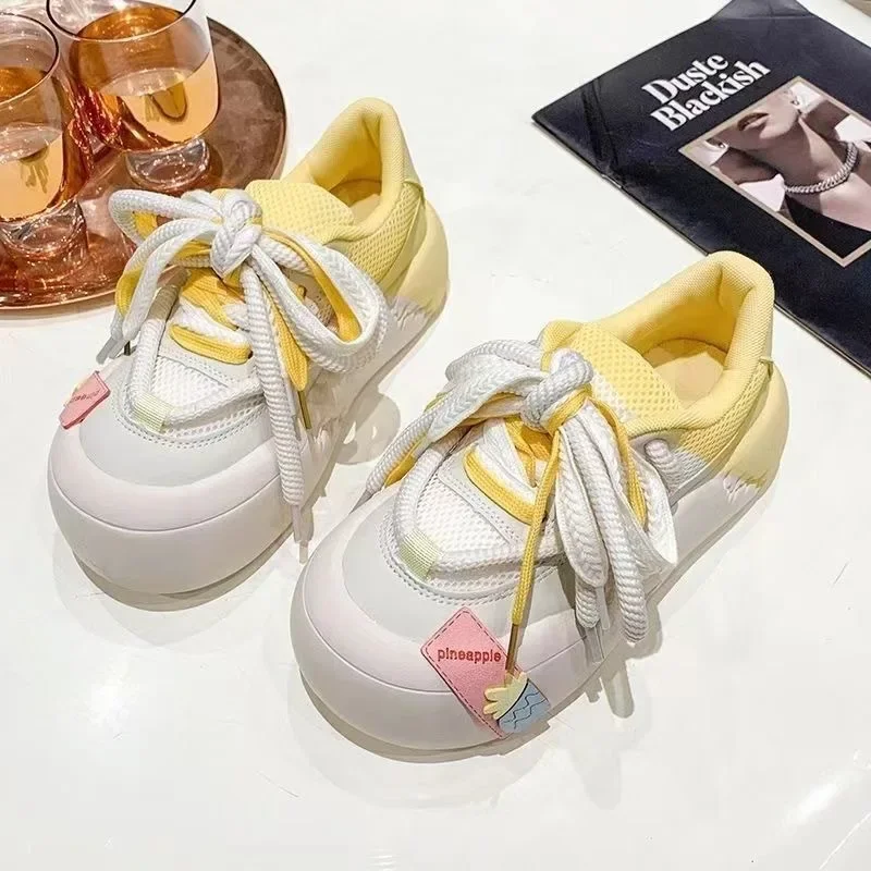 Primavera nuevo diseño lindo sentido cabeza redonda zapatillas casuales mujeres cómodos encantadores zapatos de pan mujeres