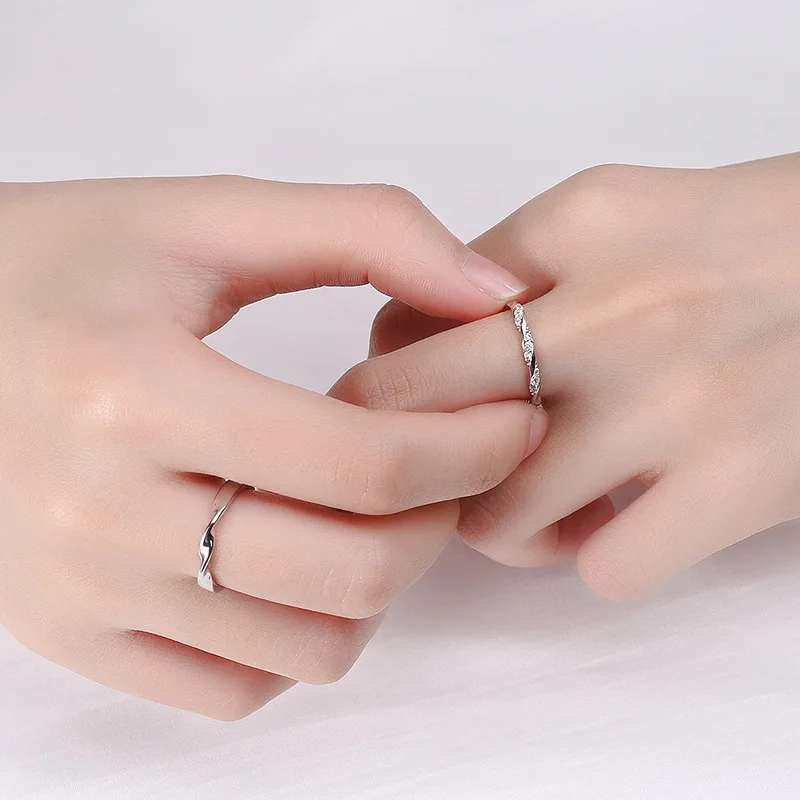 News925Silver Mobius Couple Ring Simple Rhinestone Men and Women Korean Opening Couple Rings Valentine's Day Gift