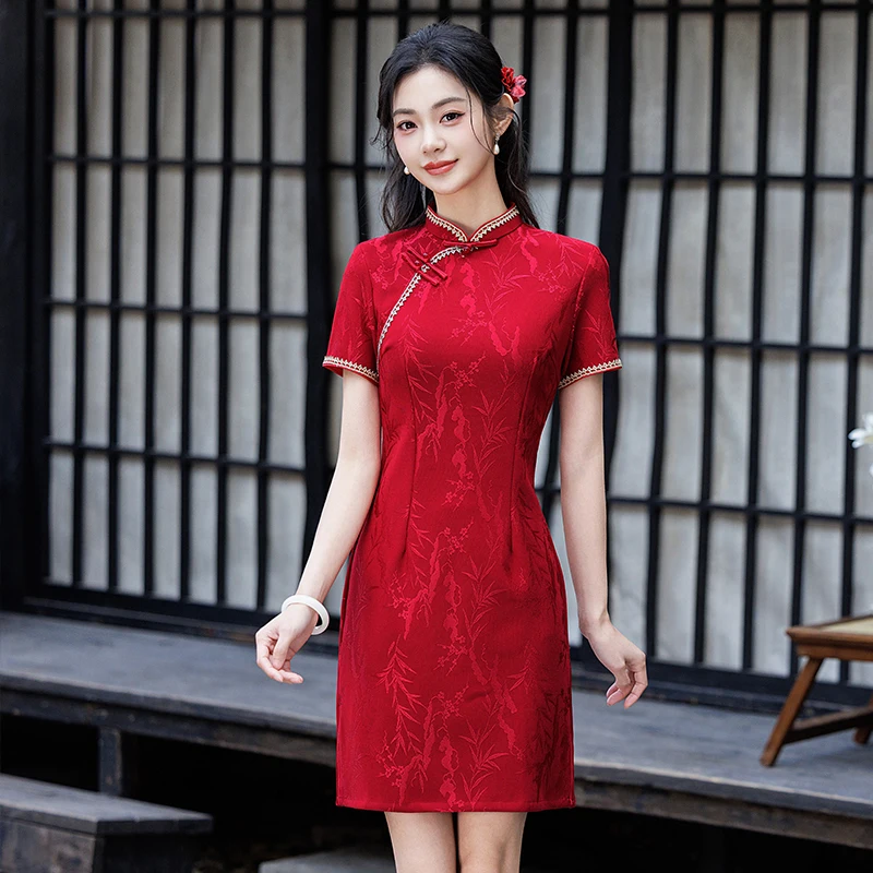 

Новое летнее красное платье-ципао 2026 года в китайском стиле для молодых женщин, приталенное, повседневное, современное, дышащее, модифицированное ципао