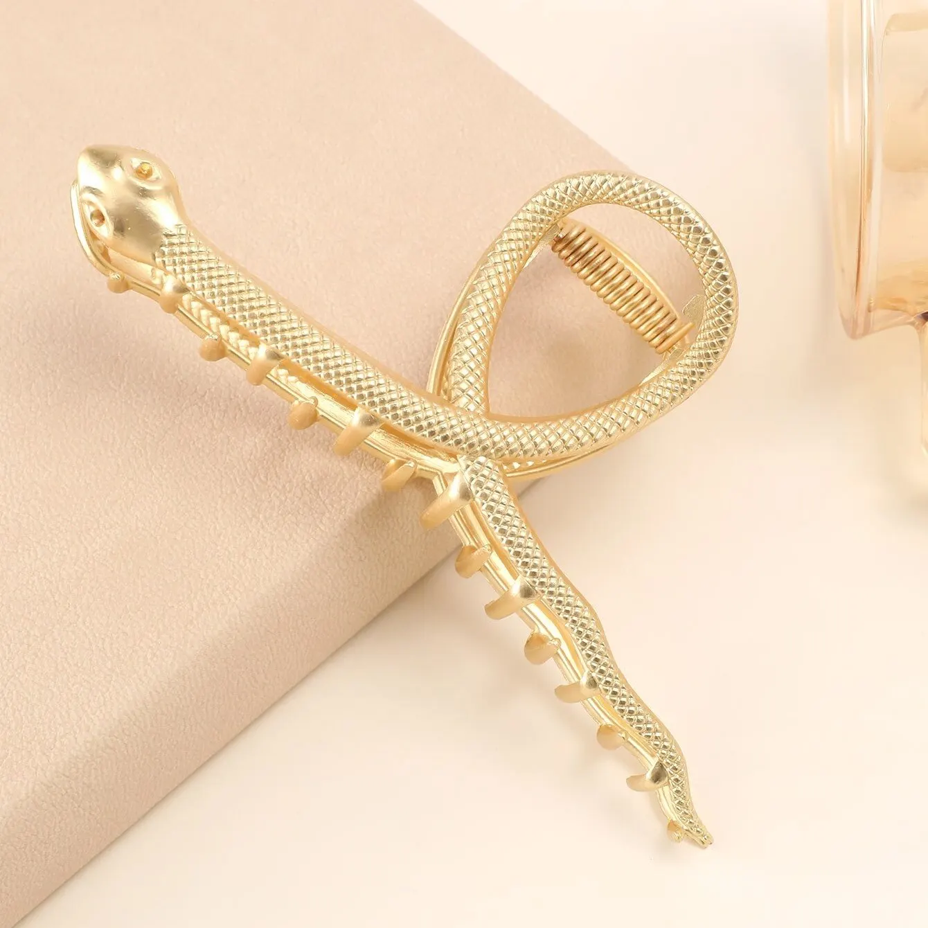 1pcs Snake Niche Design Grab Clip Large Sense Of Shark Clip Temperament Metal Hair Clips Plate Hair Back Of The Head Hair