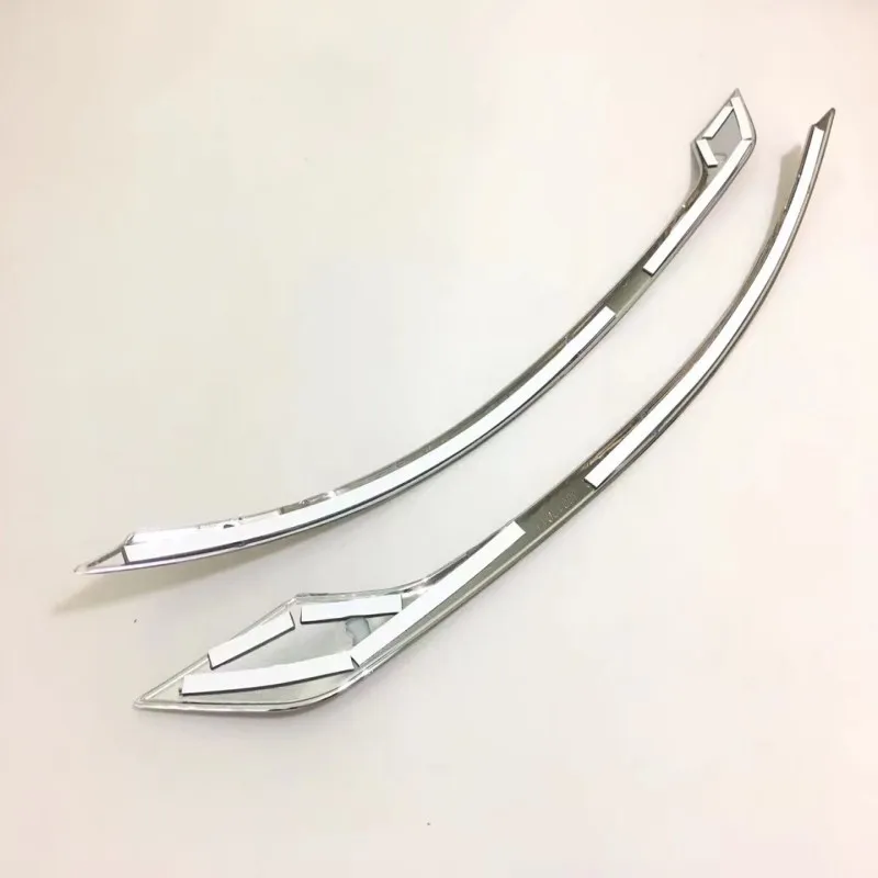 Car Styling Accessories 2pcs ABS Silver Chrome Plated Rear Fog Light Decoration Strip Cover Trim Fit For VOLVO XC60 2018 -2023