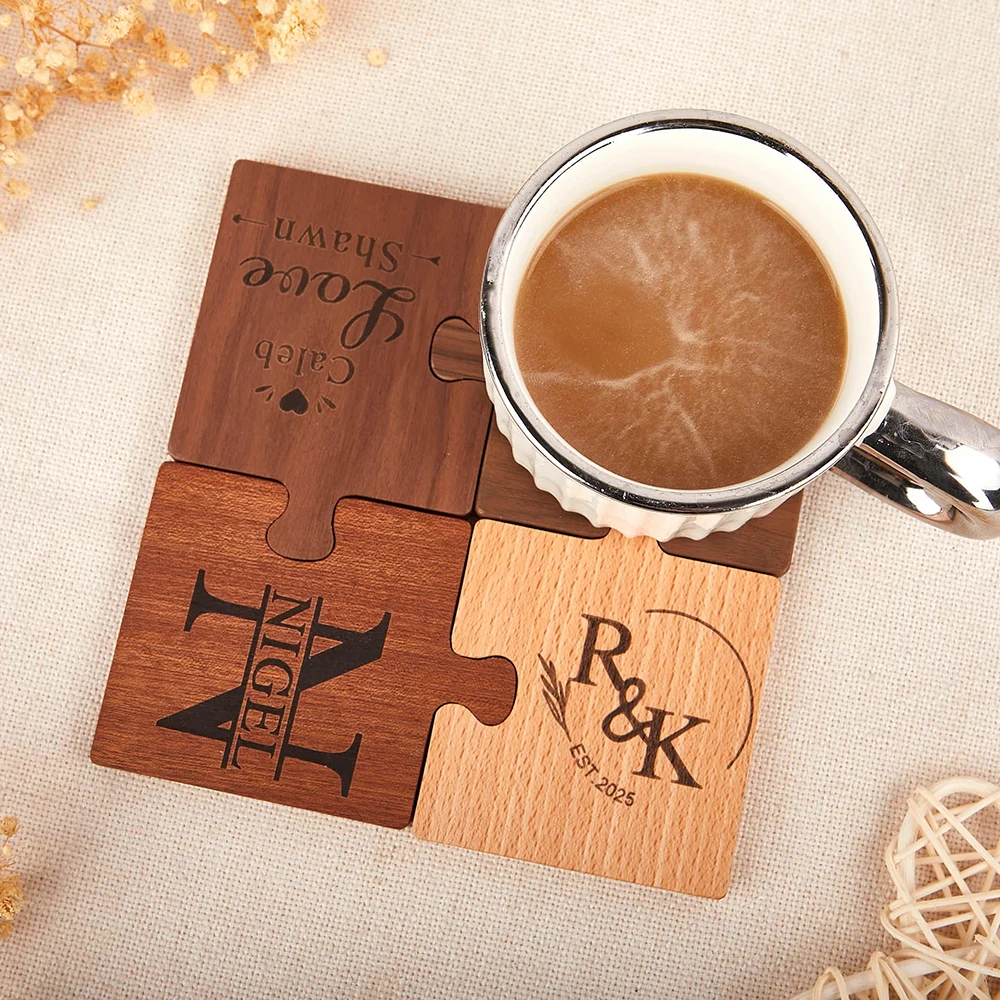 conjunto-de-porta-copos-de-madeira-personalizados-com-gravacao-presente-para-casais-em-aniversario-de-casamento-decoracao-romantica-para-mesa-de-casa