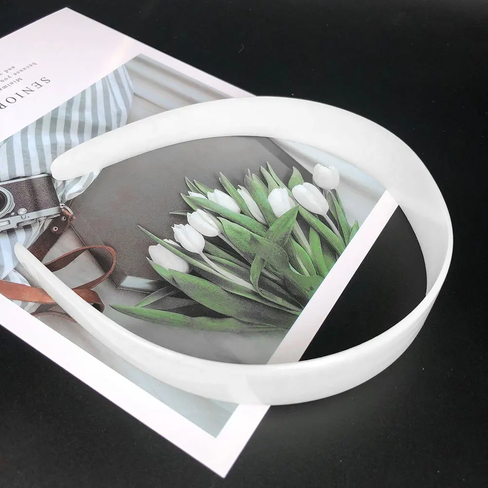 

20Pcs Plastic Girls Hair Hoops Simple Stylish Design Comfortable Hairbands for Birthday Ceremony Hair Accessories